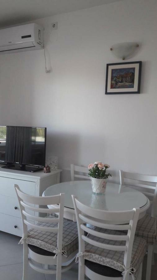 Apartmán Nin Zdrijac Exteriér fotografie